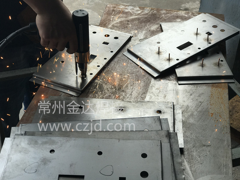 机器 线路板PCB板固定 --储能式焊接应用实例