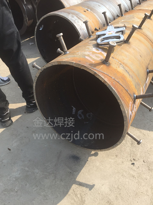 上海体育馆钢结构预埋立柱 -RSN-2500栓钉焊机实例